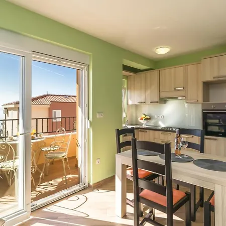 Andela 2 Apartment *