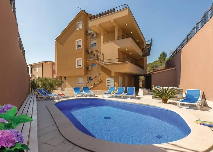 Apartment Andela 2 Makarska